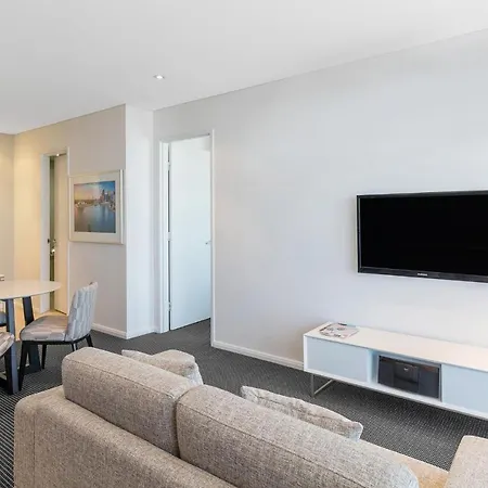 Meriton Suites Campbell Street, Sydney Exterior photo Living room