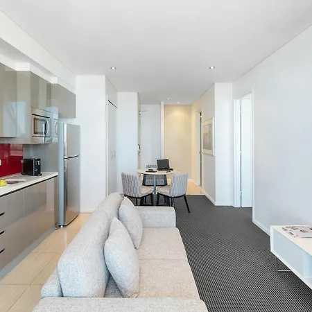 Meriton Suites Campbell Street, Sydney Exterior photo A typical apartment