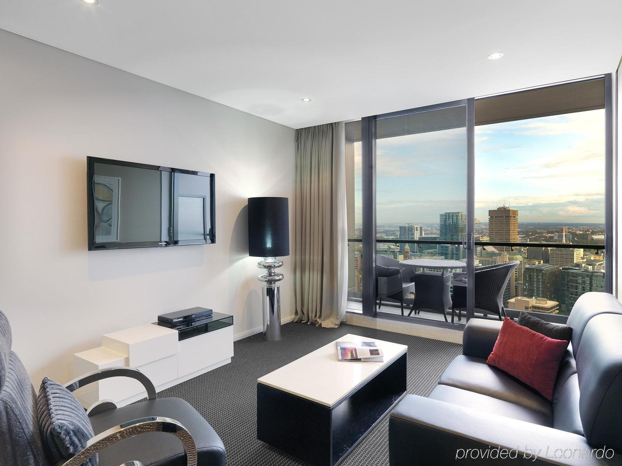 Meriton Campbell Street, 5*